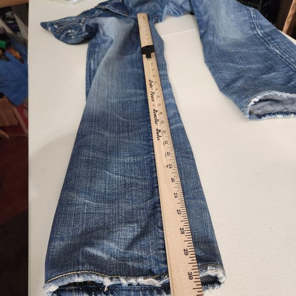 Lucky Brand Jeans Mens 32x30 Blue Distressed Riley Jean Made USA Straight Leg - Picture 16 of 16